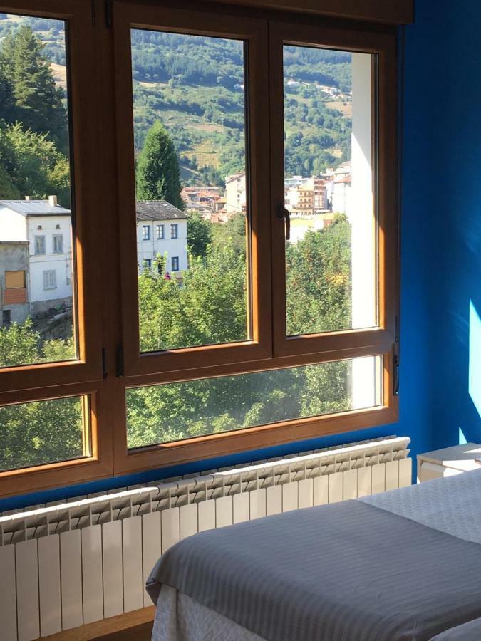 Narcea Turismo Real Lägenhet Cangas De Narcea Exteriör bild